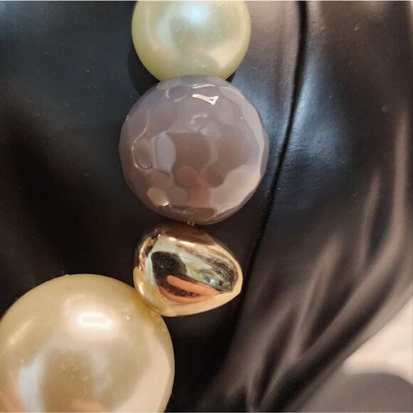 Vintage 70's Massive Glass Pearls Necklace - Picture 12 of 14